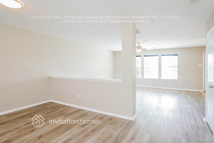 Building Photo - 9053 Trail Blazer Dr