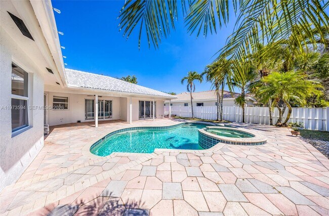 Building Photo - 13264 Lakeside Terrace