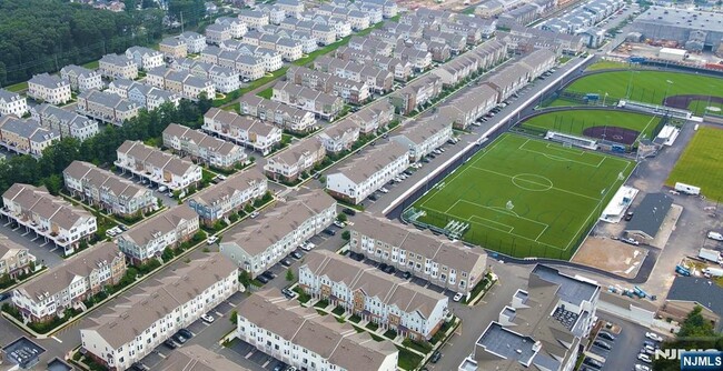 Building Photo - 80 Wesmont Drive