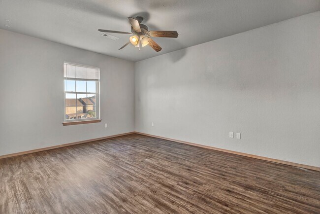 Building Photo - 2939 W Scottswood Pl