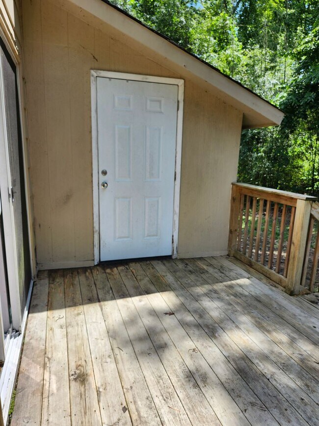 Building Photo - 778-780 Winding Hills Ln