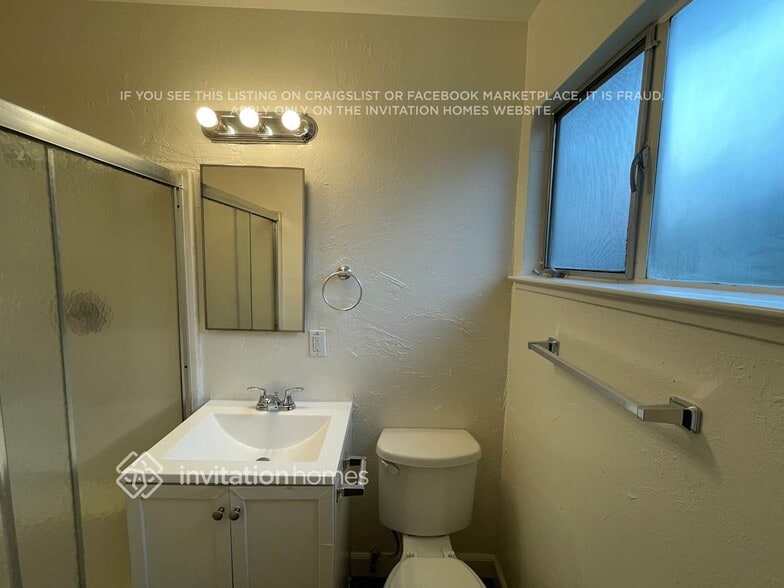 Building Photo - 2222 Babette Way