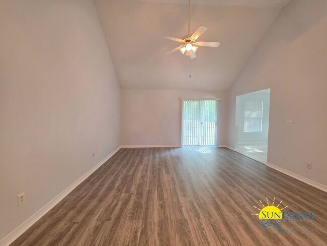 Building Photo - Renovated 3-Bedroom Home on Quiet Cul-de-S...