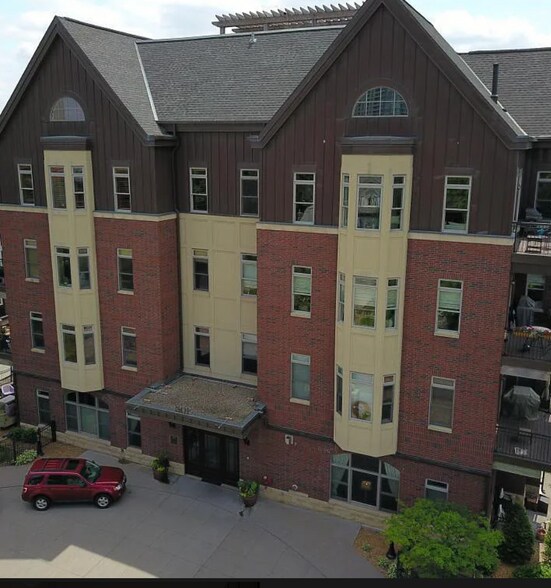 Building Photo - 301 Clifton Ave