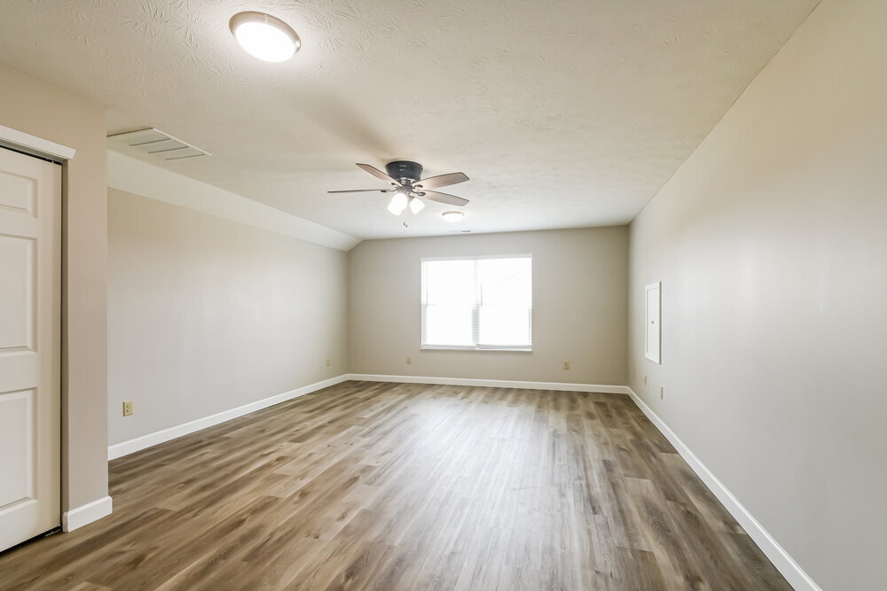 Building Photo - 1397 W Jade Dr