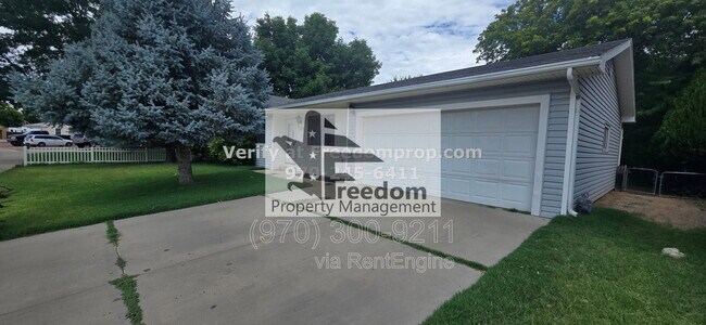 Building Photo - 175 Applewood Dr
