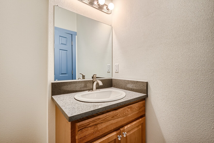 Bathroom 1 - 4783 NE 108th Ave