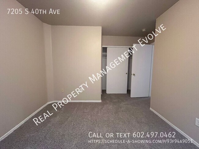 Building Photo - 7205 S 40th Ave
