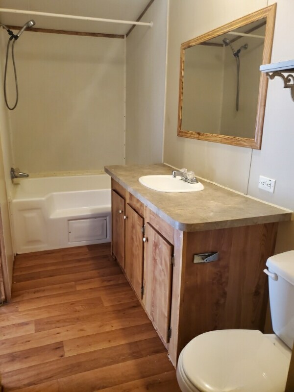 Building Photo - 494 Crooked St