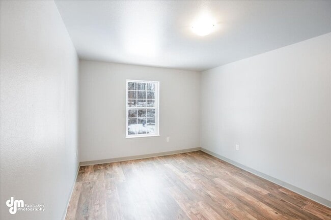 Building Photo - 3851 E Brenda Ave