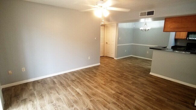 Building Photo - Ground Floor 2/2 with Conservation Views for Lease in Brandon, FL