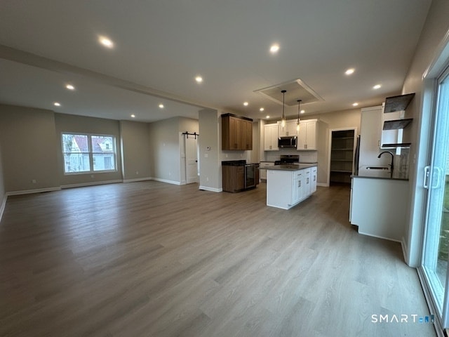 Building Photo - 74 Soundview Ave