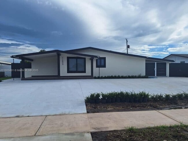 Primary Photo - 11800 SW 176th St