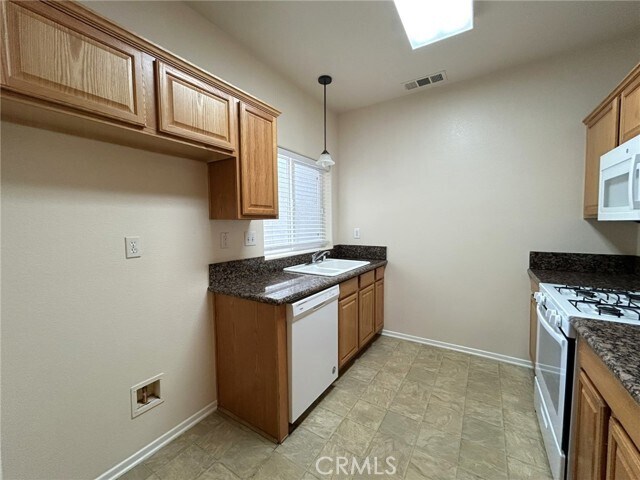 Building Photo - 1555 Orange Ave