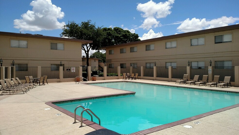 Pool - The Landing at Pinewood Park