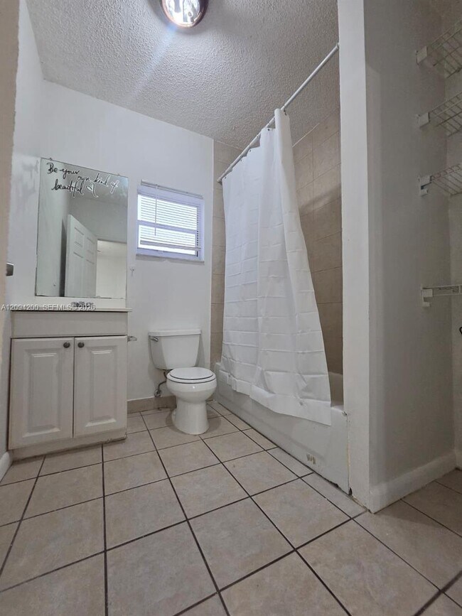 Building Photo - 9801 SW 13th Ct
