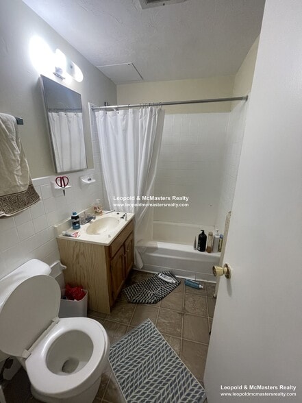 Building Photo - 115 Commonwealth Ave