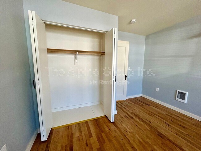 Building Photo - 4831 N Maryland Ave