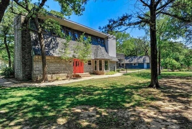 Primary Photo - 110 Seminole Cove