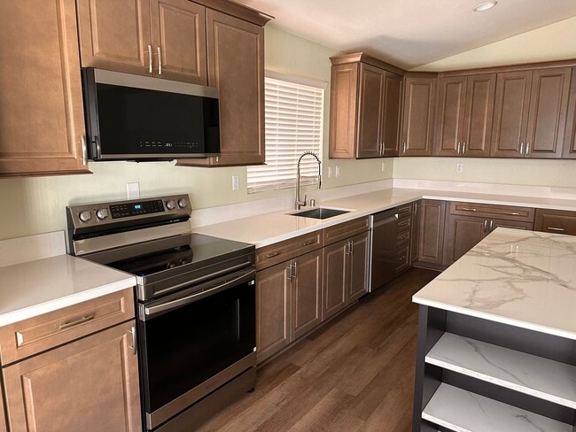 Building Photo - Beautiful 3-Bedroom, 2-Bathroom Home in Desirable Menifee Neighborhood