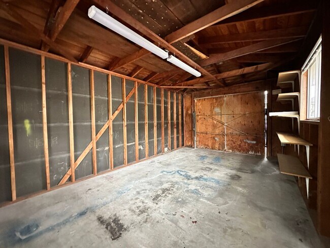 Building Photo - 153 Monterey Ave