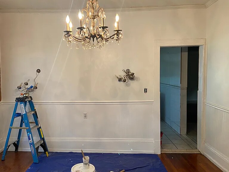 Building Photo - 933 Clay Ave