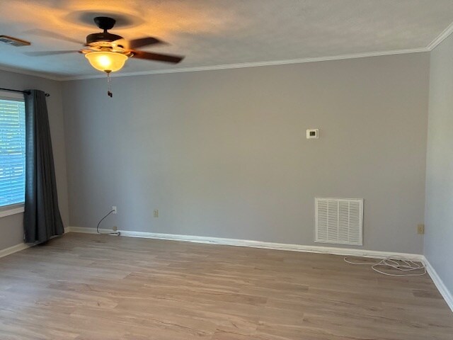 Living Room - 4918 Stewart Ridge Rd