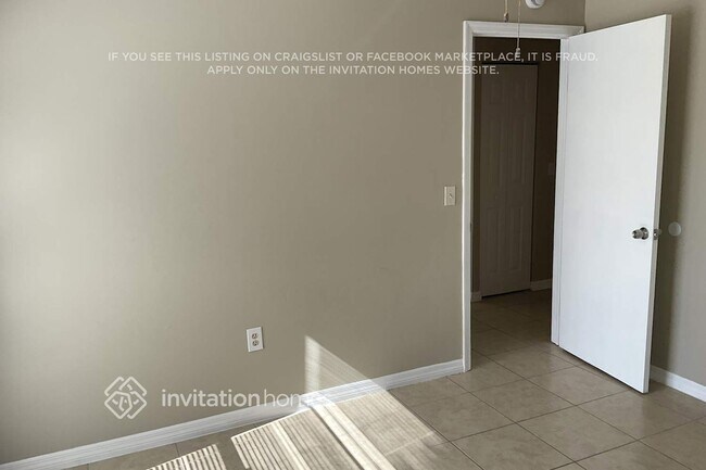 Building Photo - 4512 Grainary Ave