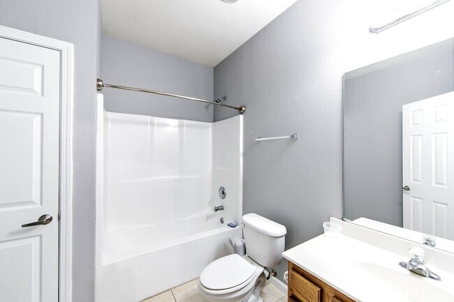 Building Photo - 26286 Poplar Glen Dr