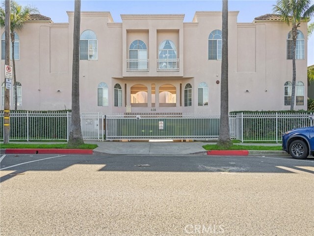 Building Photo - 408 W Queen St