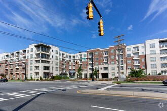 Building Photo - Camden Southline