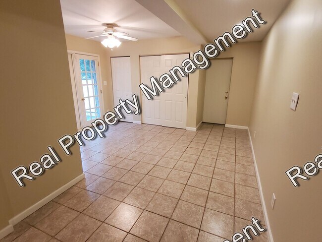 Building Photo - 3 Bedroom South Hammond Ranch