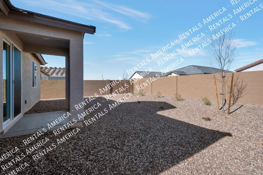 Building Photo - 4588 E Amethyst Ln