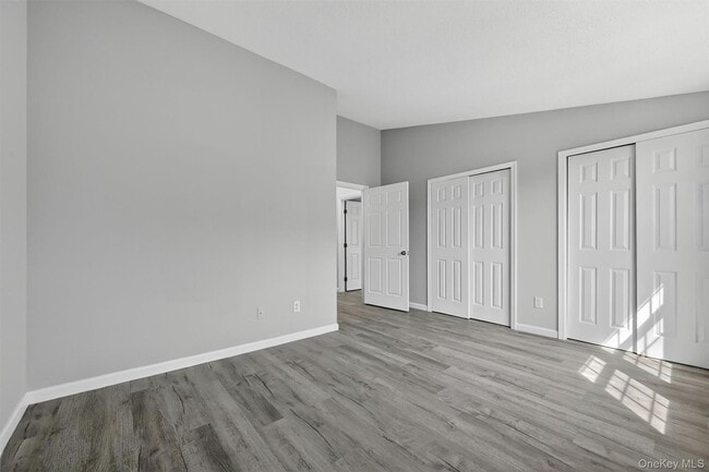 Building Photo - 2722 Whispering Hills Dr