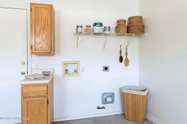 Building Photo - 6243 N Buckboard Dr