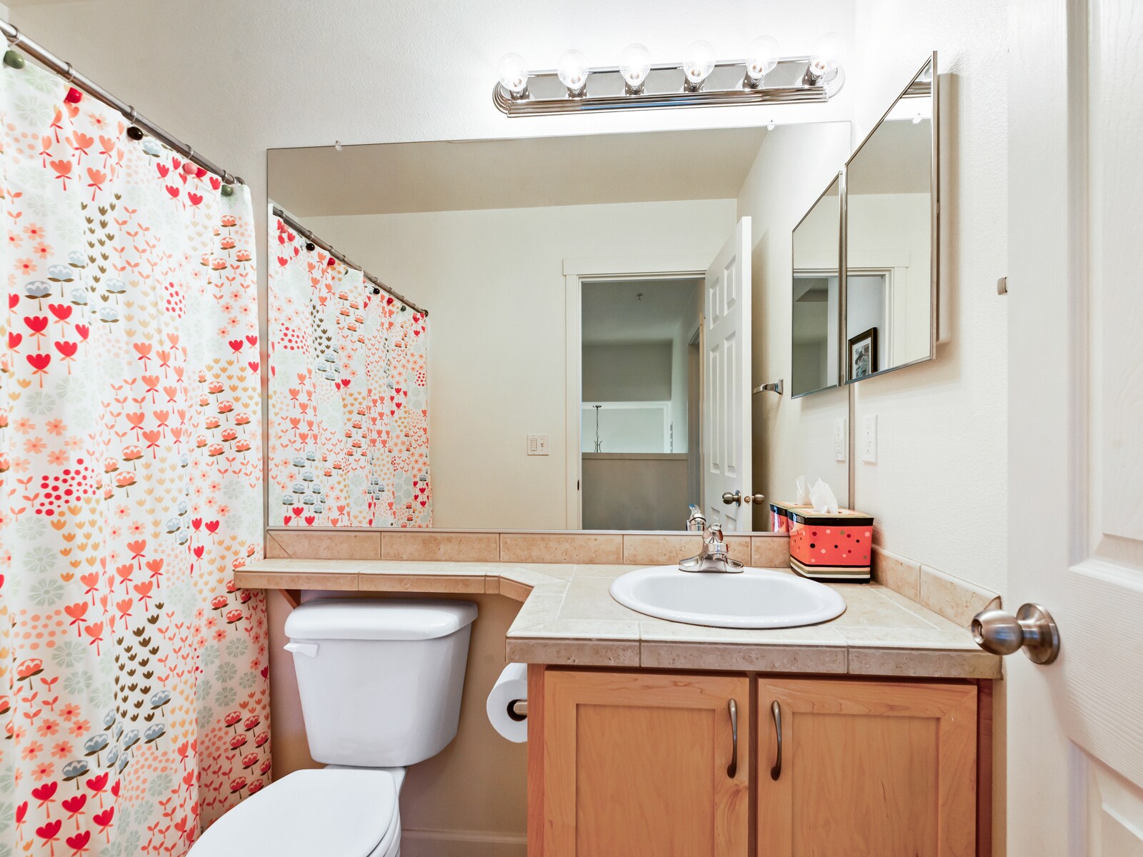 Building Photo - 15350 SW Mallard Dr #103
