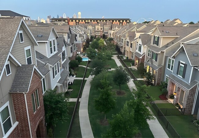 Building Photo - 2762 Yellow Jasmine Ln
