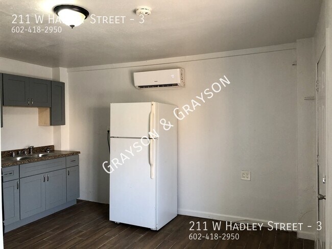 Building Photo - 211 W Hadley St