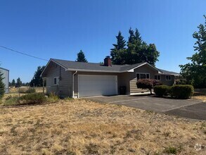 Building Photo - Spacious 4bed/2bath in desirable Pleasant ...