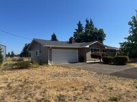 Building Photo - Spacious 4bed/2bath in desirable Pleasant ...
