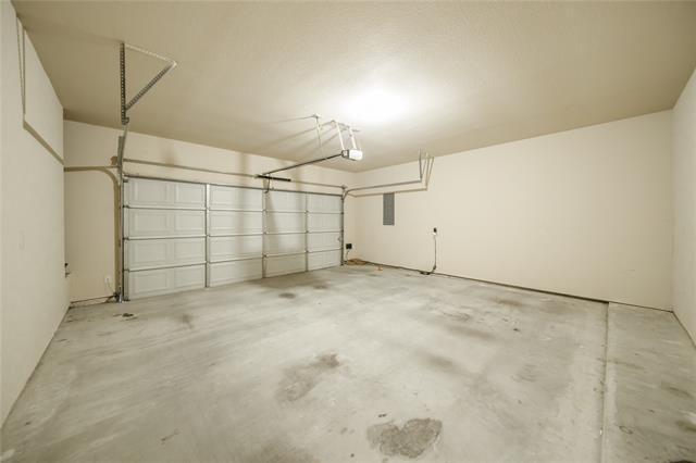 Building Photo - 4150 Florence Dr