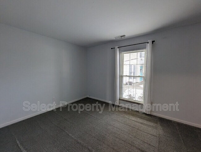 Building Photo - 5138 Woodmark Dr