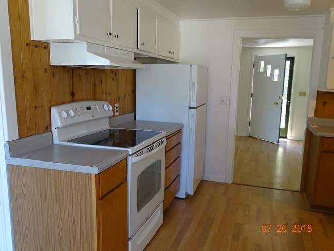 Building Photo - Great South Hills Location