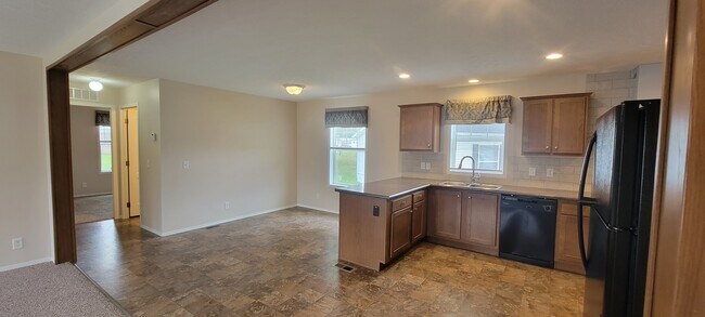 Building Photo - 247 Armstrong Ave