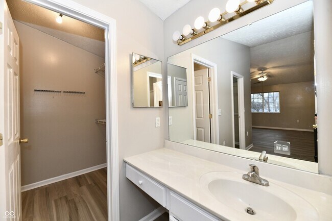 Building Photo - 209 Faulkner Ct