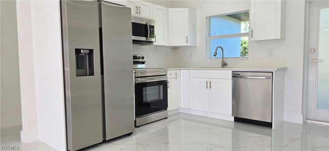 Building Photo - 5218 29th St SW