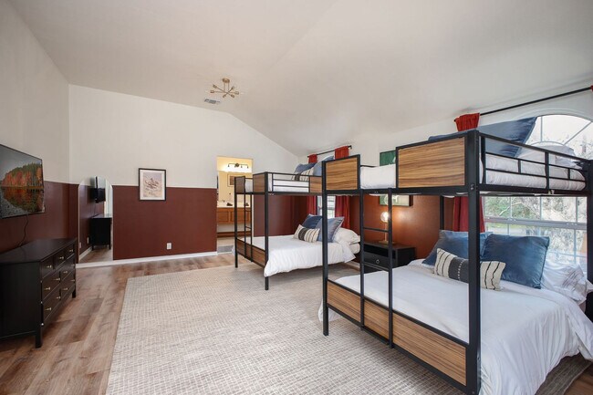 Building Photo - 6605 Countess Adria St