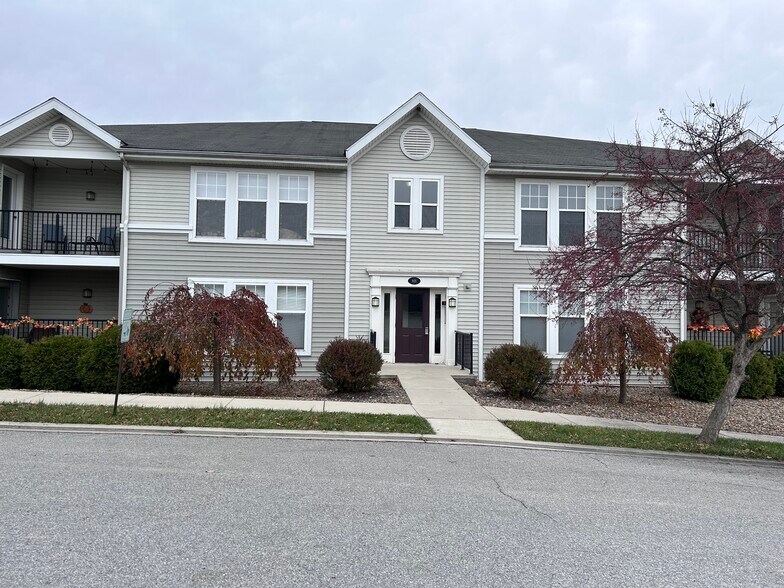 Primary Photo - The Overlook Apartments