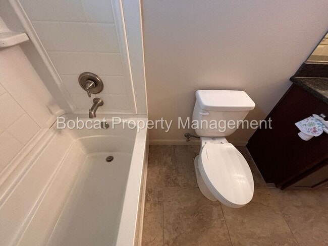 Building Photo - 825 Cassidy Ct