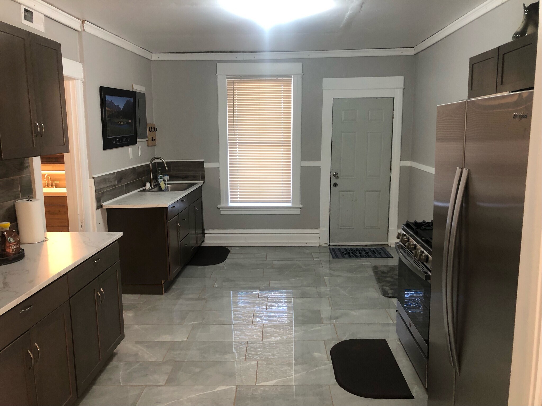 Kitchen - 106 7th St